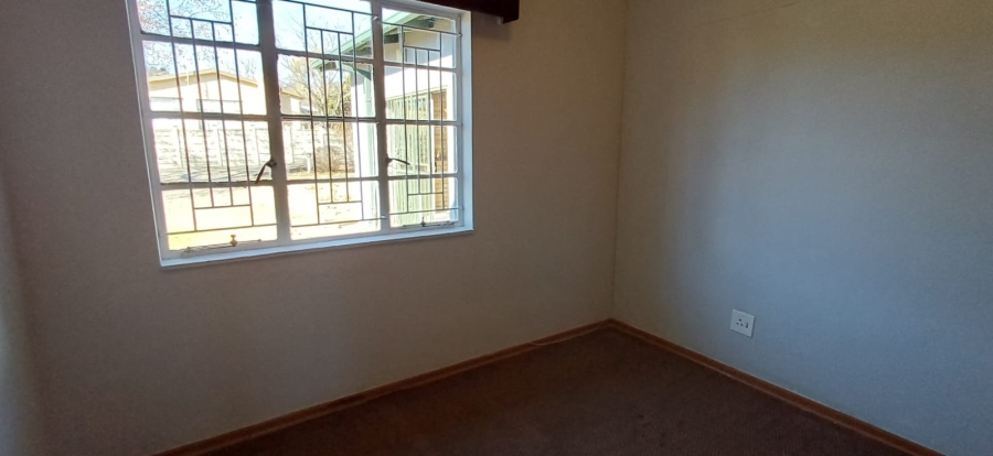 4 Bedroom Property for Sale in Hospitaalheuwel Free State
